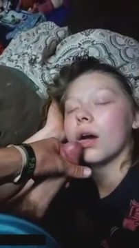 Не проснулась от кончи на губах